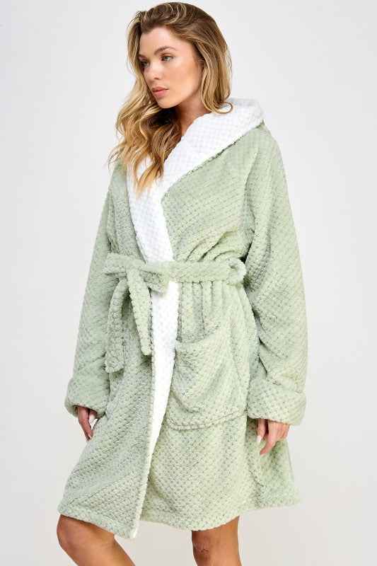2483 Bailey Robe