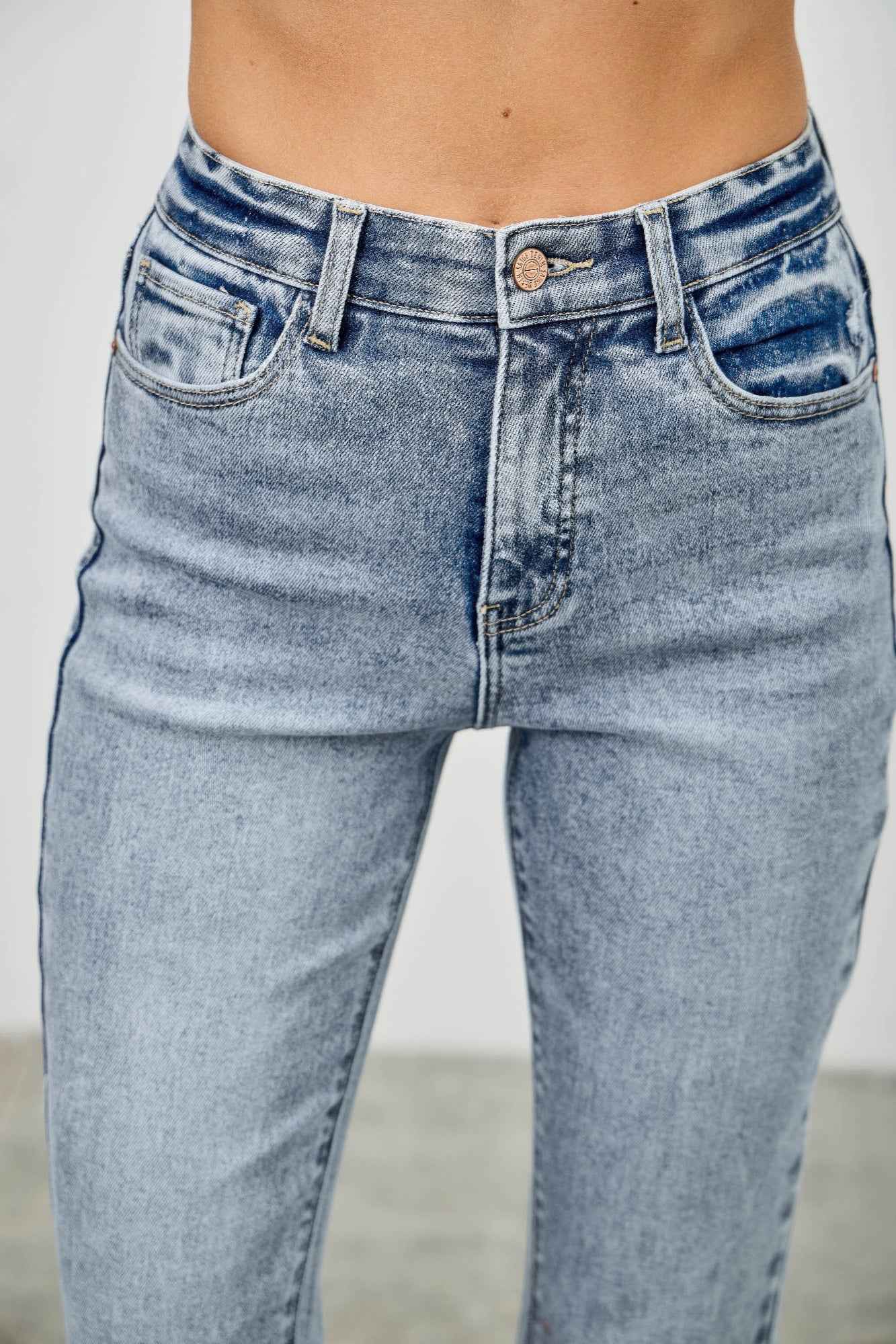 High Rise Kick Flare With Rhinestone