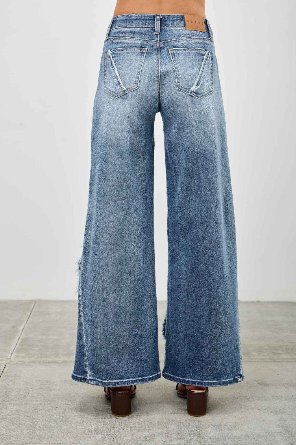 Mid Rise Wide Frayed Seam