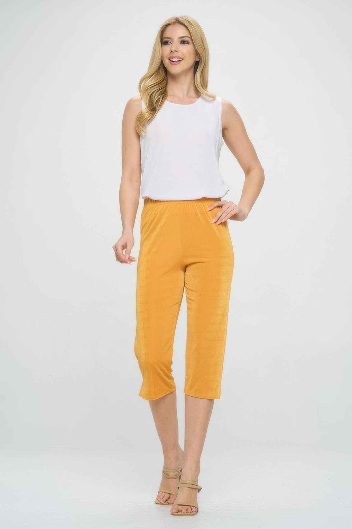 Stretchy Solid Capri Pants