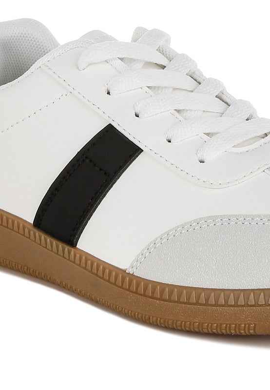 Crossover Classic Lace-Up Flatform Sneaker