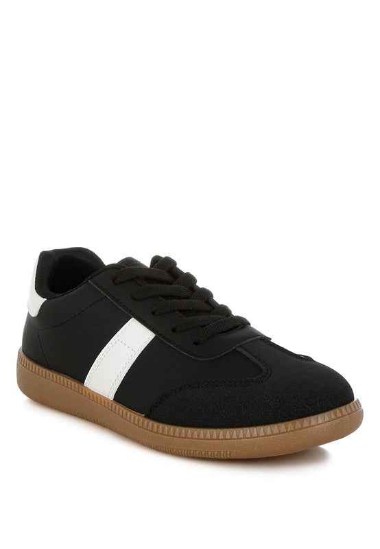 Crossover Classic Lace-Up Flatform Sneaker