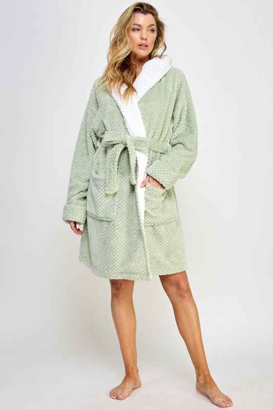 2483 Bailey Robe